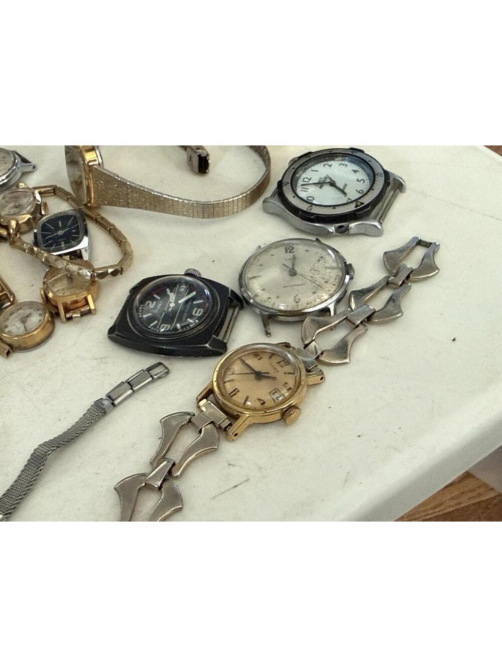 Lot Of 33 Vintage  Watches  , Mostly Timex ( Parts Only ) - Picture 10 of 12